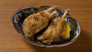 ホリデー食堂の広島赤鶏の手羽唐２本画像