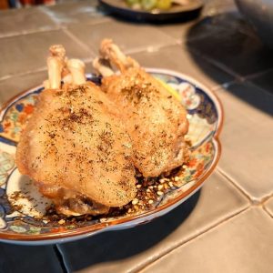 ホリデー食堂の広島赤鶏の手羽唐２本画像